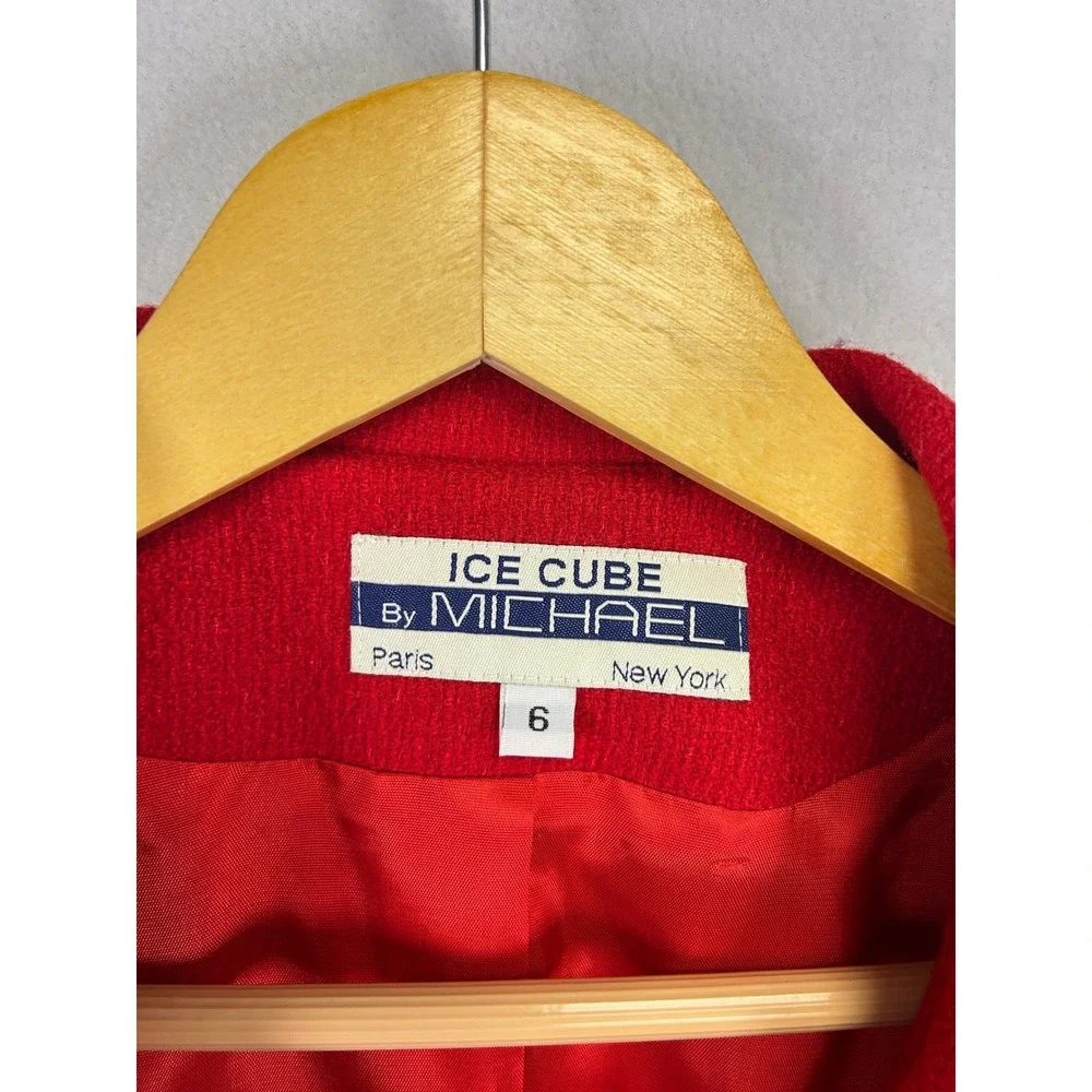 Ice Cube elegant red